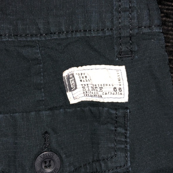 2 pairs of Boys Vans Shorts - Picture 5 of 5